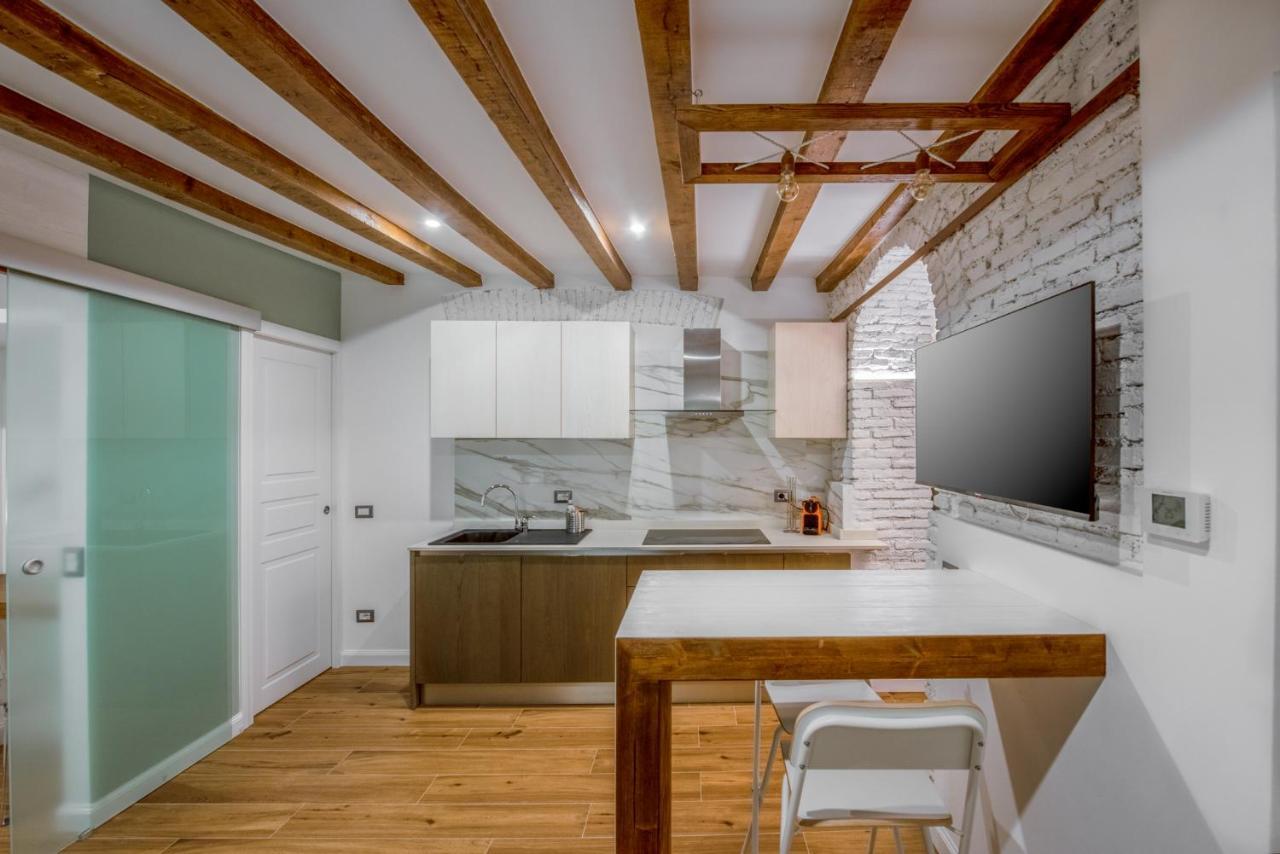 Elegant Suite In Milan Center Экстерьер фото